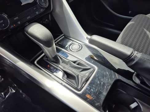 Used 2024 Mitsubishi Eclipse Cross ES image 9