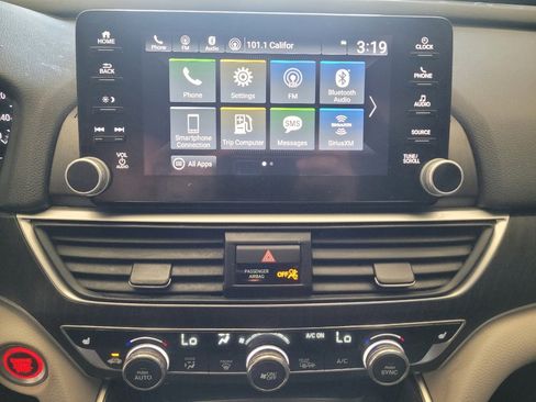 Used 2020 Honda Accord EX image 25