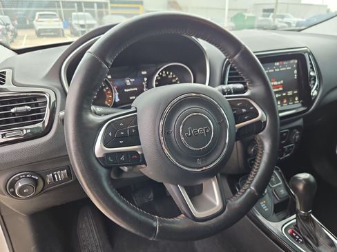 Used 2019 Jeep Compass Limited w/ Safety & Security Group AWD/4WD image 15
