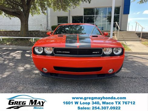 Used 2009 Dodge Challenger SRT8 w/ SRT Option Group II RWD image 2