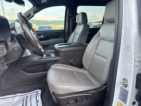 Used 2021 Chevrolet Suburban Z71 w/ Z71 Off-Road Package AWD/4WD image 11