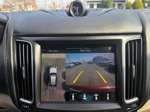 Used 2017 Maserati Levante S image 19