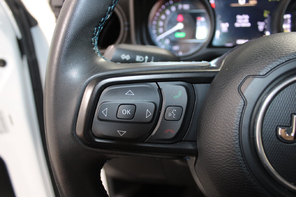 Used 2024 Jeep Wrangler Unlimited Rubicon 4xe AWD/4WD image 32