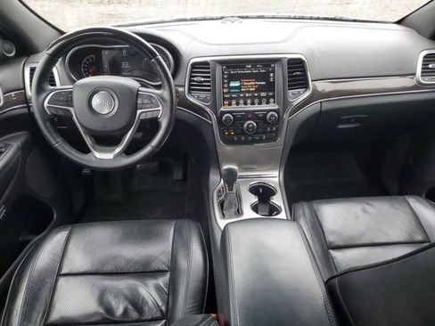 Used 2018 Jeep Grand Cherokee Overland image 13