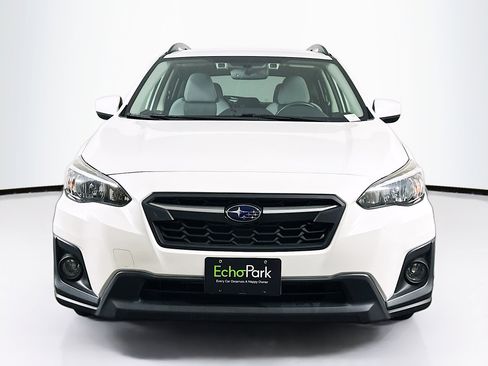 Used 2018 Subaru Crosstrek 2.0i Premium w/ Eyesight System image 2