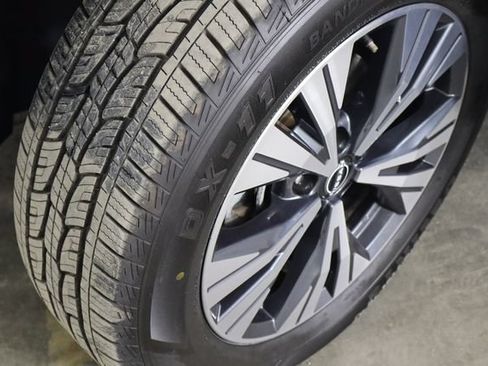 Used 2023 Nissan Rogue SV FWD image 36