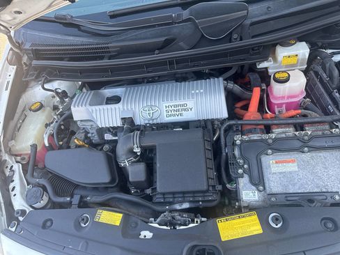 Used 2010 Toyota Prius One image 41