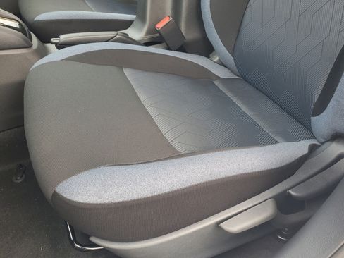 New 2025 Nissan Versa SV w/ Trunk Package FWD image 21