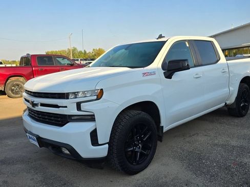 Used 2022 Chevrolet Silverado 1500 RST AWD/4WD image 2