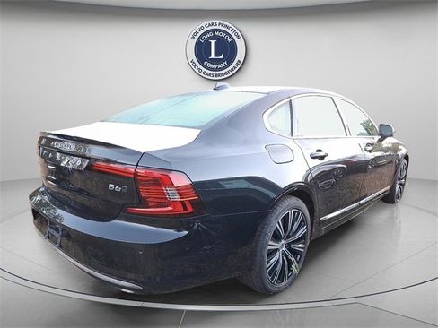 New 2025 Volvo S90 B6 Plus image 4