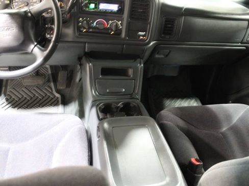Used 2001 GMC Sierra 1500 4x4 Extended Cab w/ Convenience Plus Group image 27