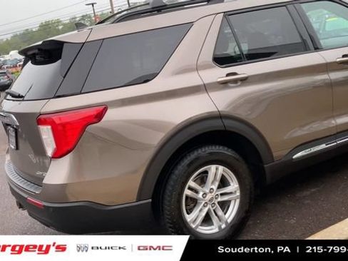Used 2021 Ford Explorer XLT w/ Class III Trailer Tow Package AWD/4WD image 10
