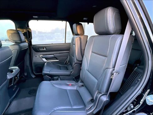 Used 2024 Toyota Sequoia Platinum image 15