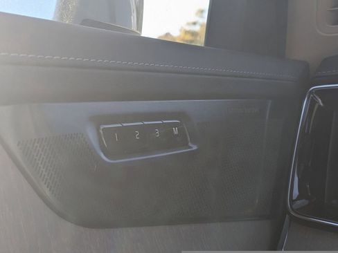 New 2026 Volvo XC90 B6 Ultra w/ Protection Package image 34