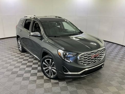 Used 2020 GMC Terrain Denali w/ LPO, Floor Liner Package FWD image 40