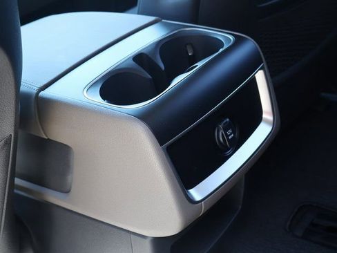 New 2026 Kia Carnival EX FWD image 19