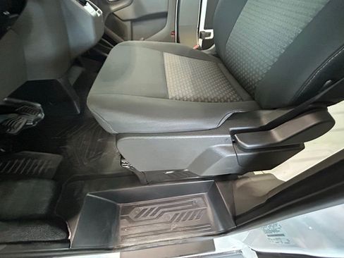 Used 2024 Ford E-Transit Base image 33