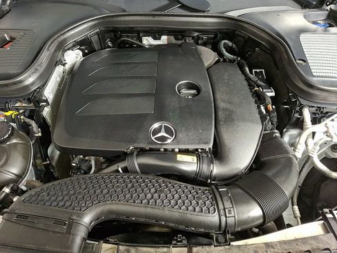 Used 2021 Mercedes-Benz GLC 300 4MATIC image 29