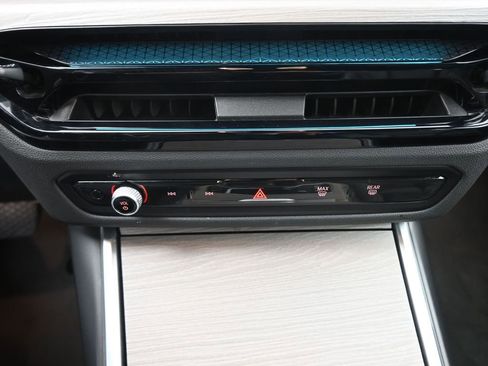 Used 2025 BMW 430i Coupe image 32