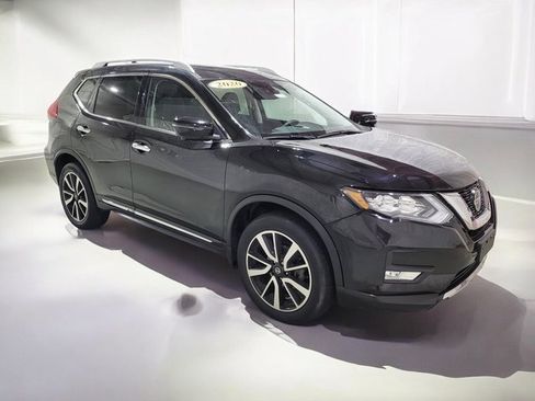 Used 2020 Nissan Rogue SL image 2