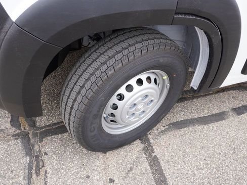 New 2026 RAM ProMaster 3500 w/ Cold Weather Group image 9