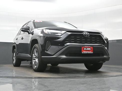 Used 2025 Toyota RAV4 XLE w/ Convenience Package AWD/4WD image 27