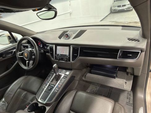 Used 2015 Porsche Macan S w/ Premium Package Plus image 44