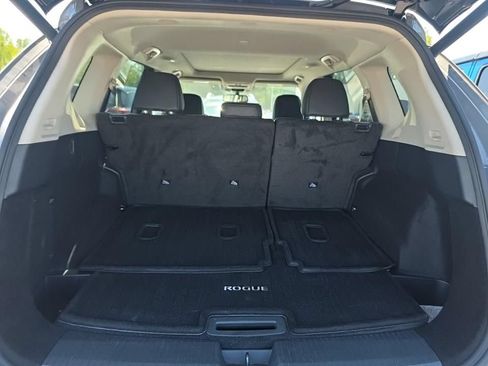 Certified 2023 Nissan Rogue SL w/ SL Premium Package AWD/4WD image 11