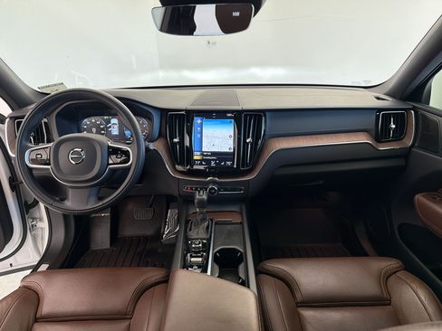 Used 2021 Volvo XC60 T6 Inscription w/ Advanced Package AWD/4WD image 16