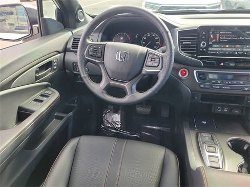 Certified 2024 Honda Ridgeline TrailSport image 11