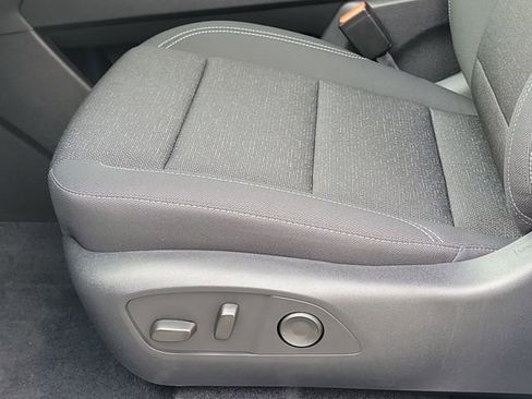 New 2026 Chevrolet Traverse LT w/ Driver Confidence Package FWD image 16