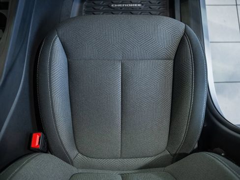 New 2026 Jeep Cherokee Laredo AWD/4WD image 31
