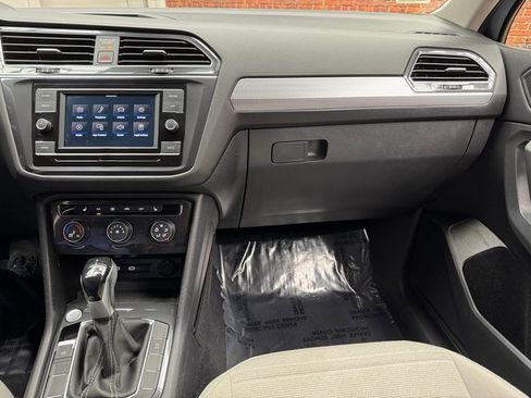 Used 2022 Volkswagen Tiguan S image 18