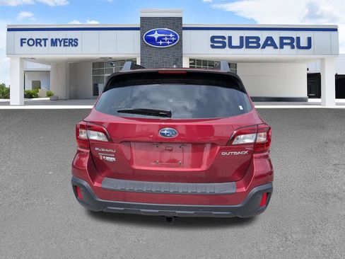 Used 2018 Subaru Outback 2.5i Limited AWD/4WD image 5