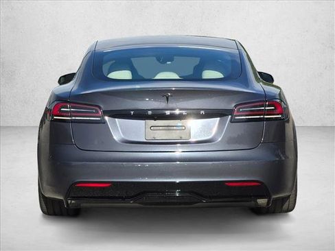 Used 2023 Tesla Model S Standard Range image 6