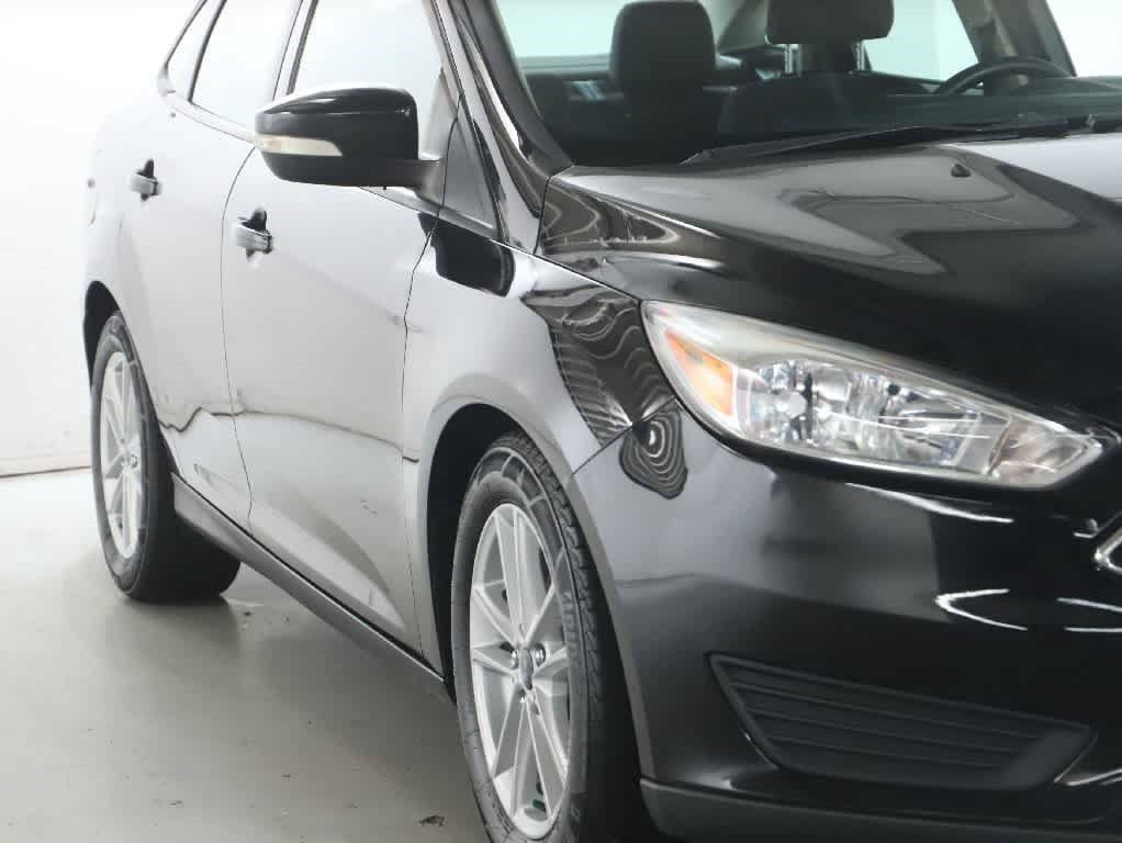 Used 2017 Ford Focus SE FWD image 8