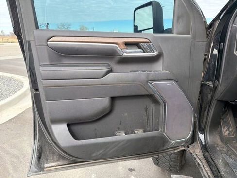 Used 2024 Chevrolet Silverado 3500 High Country w/ High Country Premium Package AWD/4WD image 11