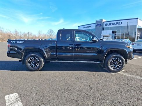 Used 2021 Toyota Tacoma TRD Sport image 8