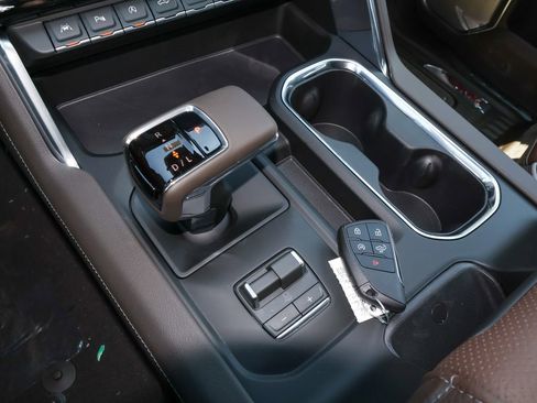 New 2026 GMC Sierra 1500 Denali w/ Technology Package AWD/4WD image 25