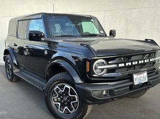 Certified 2025 Ford Bronco Outer Banks video 1