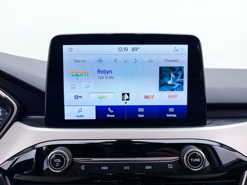 Used 2021 Ford Escape SE image 20