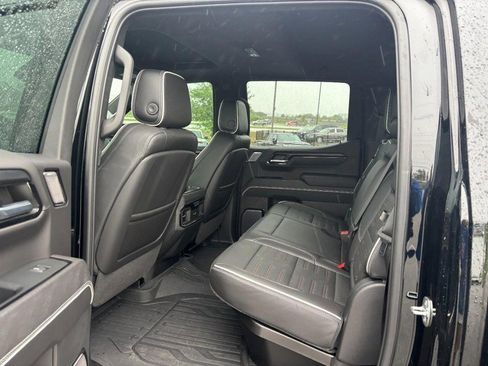 Used 2023 GMC Sierra 1500 AT4X image 10