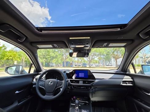 New 2026 Lexus UX 300h FWD image 19