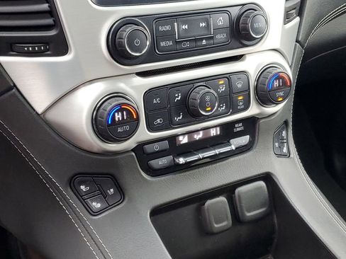 Used 2017 GMC Yukon SLT w/ Premium Edition image 21