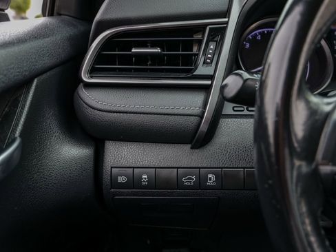 Used 2022 Toyota Camry SE image 34