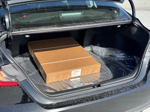 New 2026 Toyota Camry SE image 9