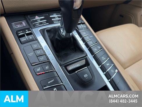Used 2017 Porsche Macan AWD/4WD image 20