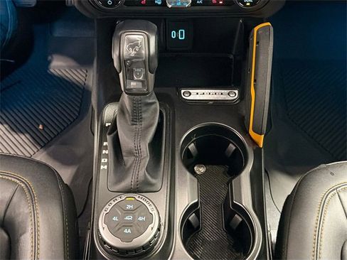 Used 2023 Ford Bronco Badlands w/ Sasquatch Package image 15