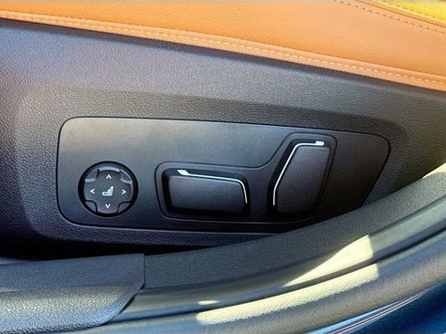 Used 2026 BMW 330i Sedan w/ M Sport Package image 25