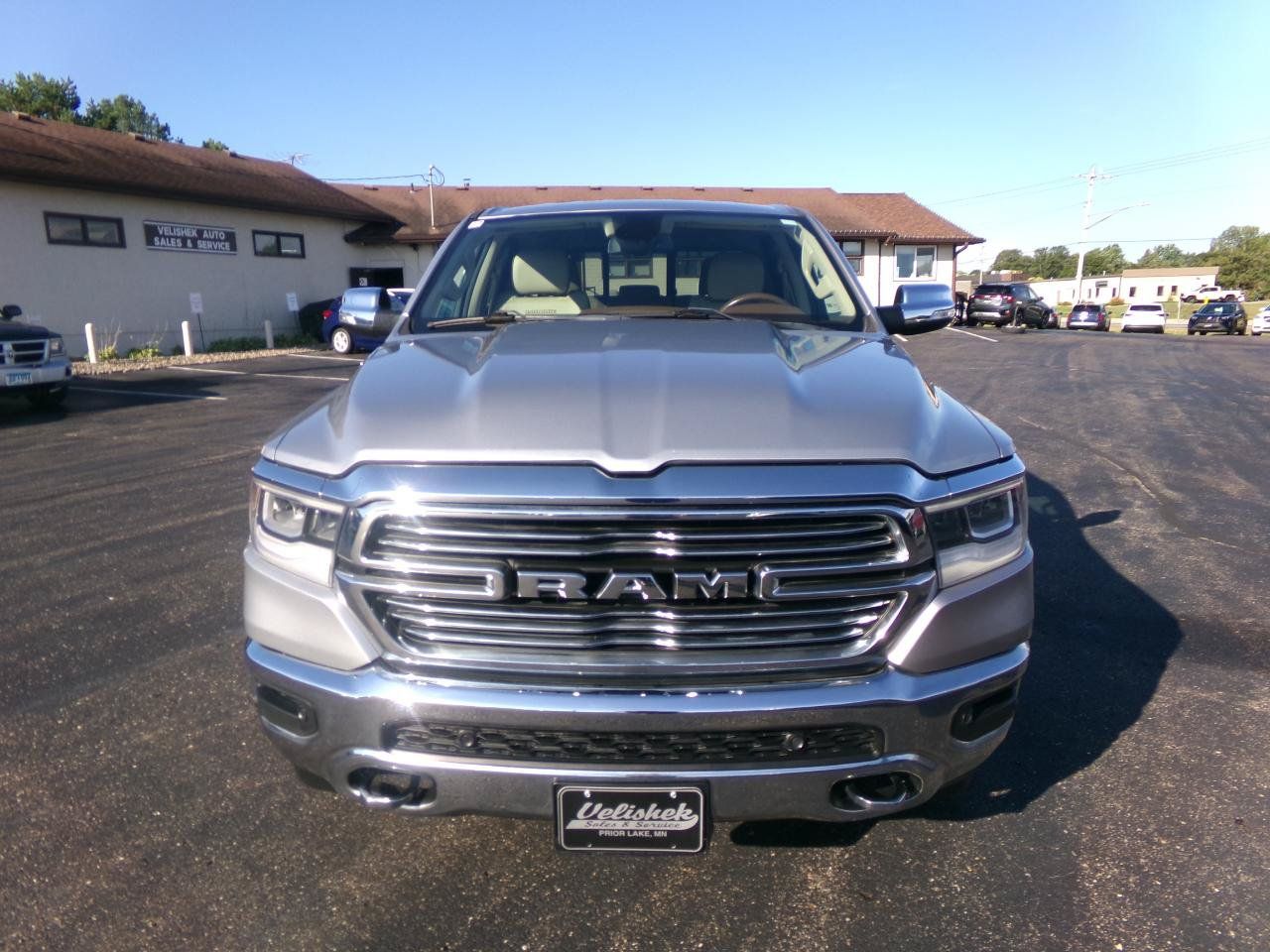 Used 2019 RAM 1500 Laramie AWD/4WD image 6